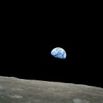 nascer_Terra_Lua_Apollo_8_241268 O nascer da Terra visto a partir da órbita da Lua pela tripulação da Apollo 8. Crédito: NASA.