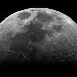 Uma aplicação feita a partir de um mosaico de imagens, em alta resolução da Lua.